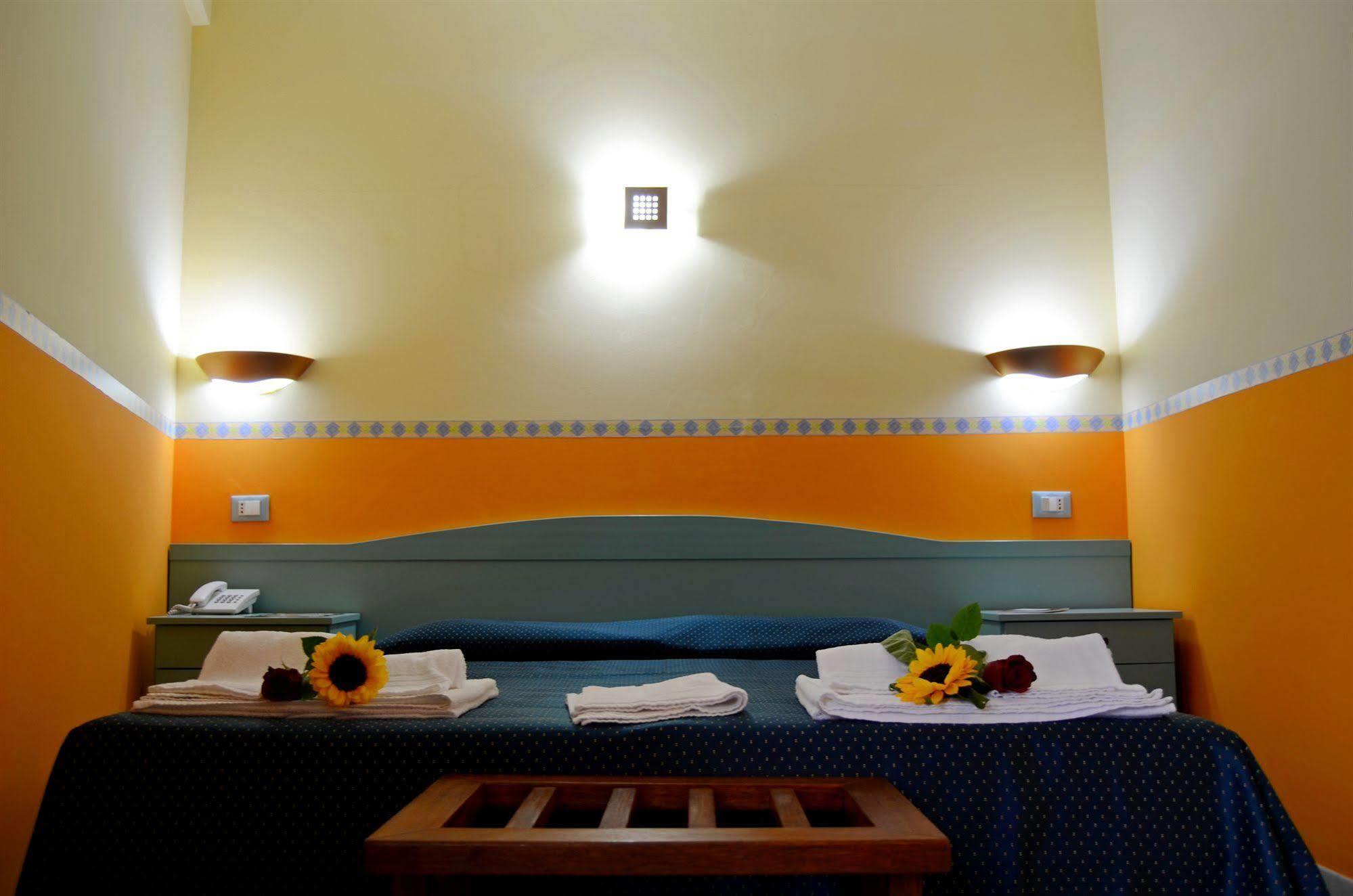 Hotel Costa Antiga กัสเตลซาร์โด ภายนอก รูปภาพ